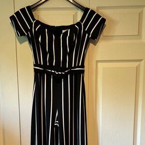 Premiere Amour Off The Shoulder Jumpsuit. Size 10.   B2